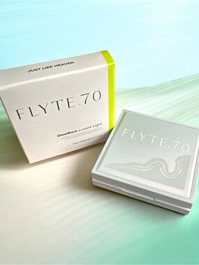 FLYTE.70 GlowBack Lucent Light Highlighter - Just Like Heaven